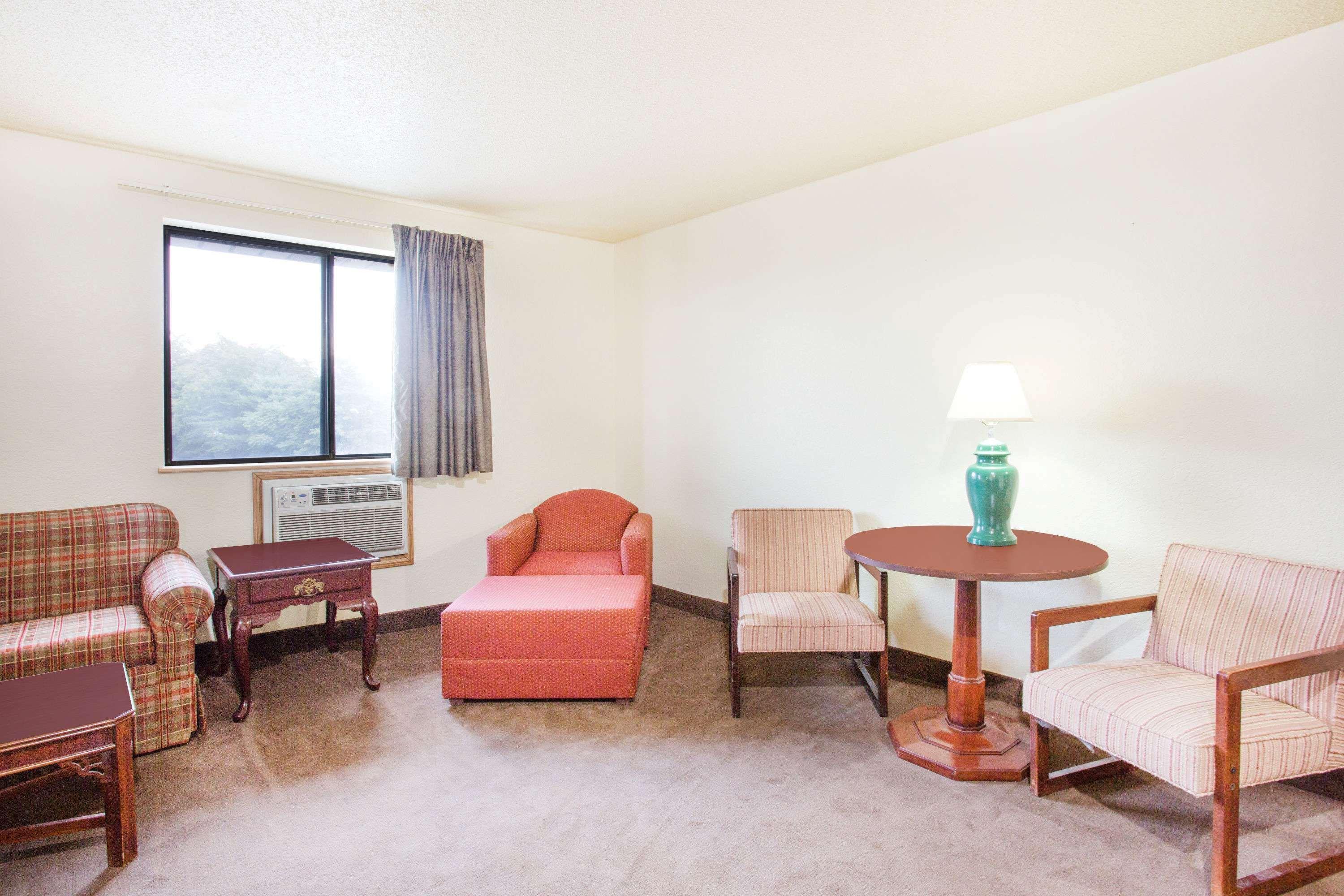 Super 8 By Wyndham Lexington Va Ξενοδοχείο Εξωτερικό φωτογραφία