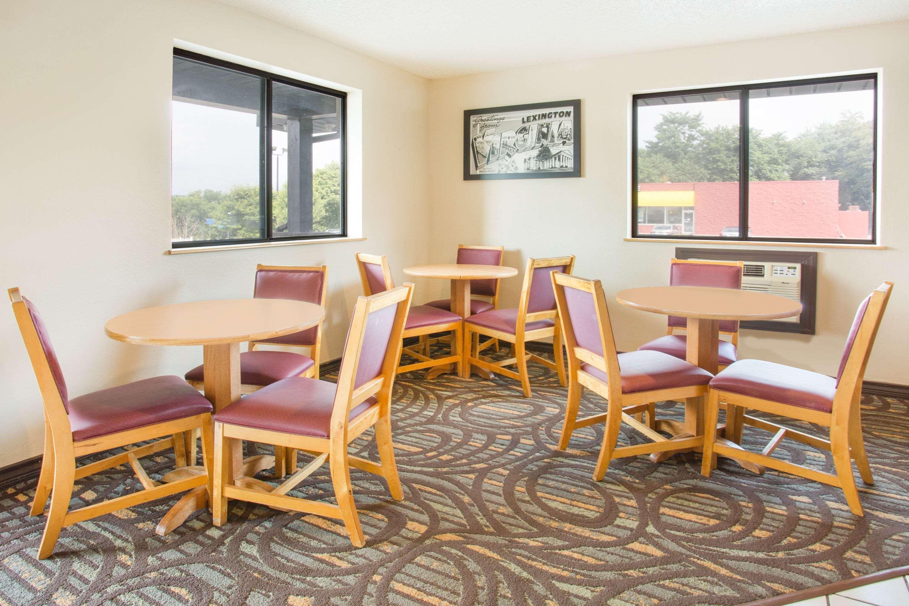 Super 8 By Wyndham Lexington Va Ξενοδοχείο Εξωτερικό φωτογραφία