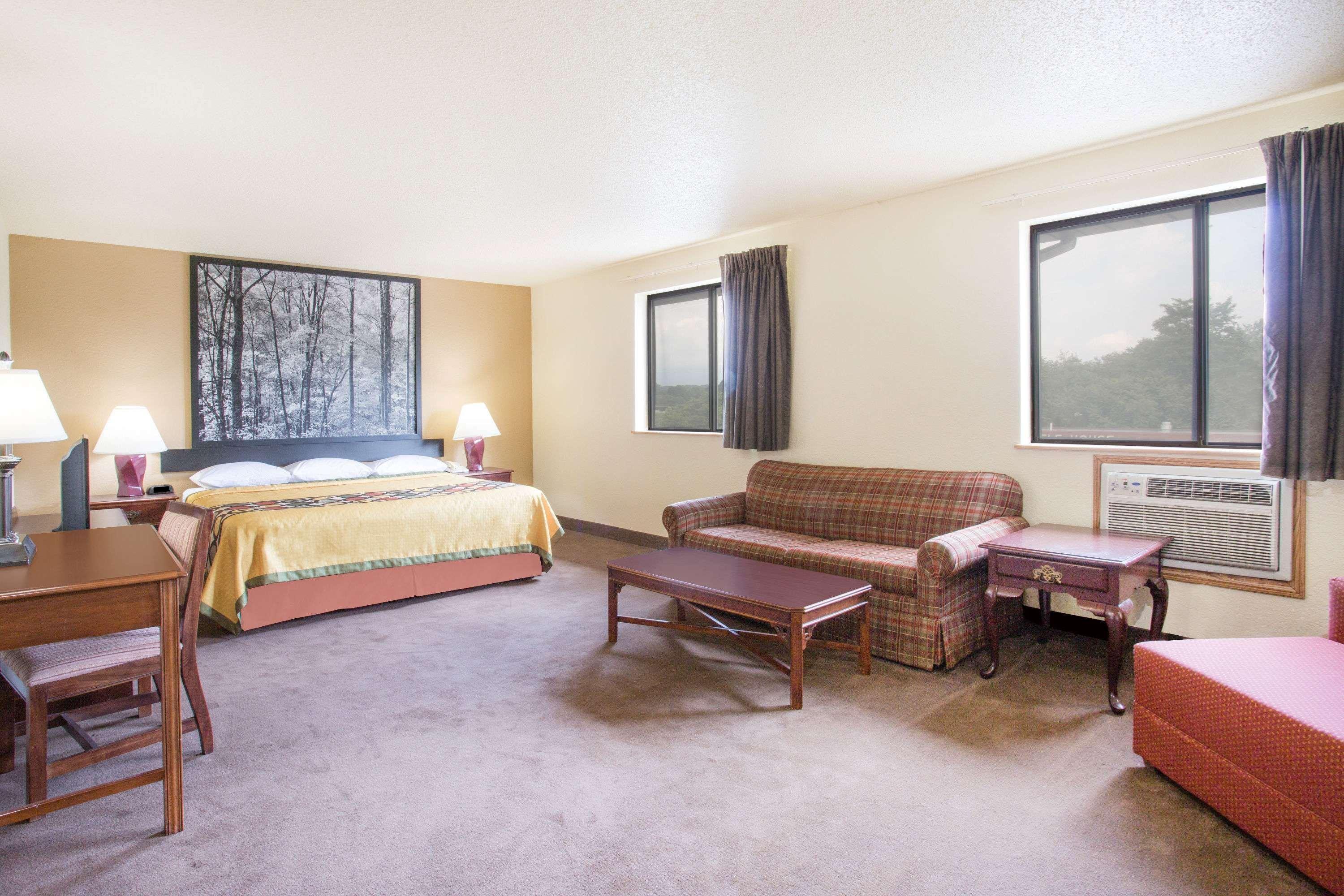 Super 8 By Wyndham Lexington Va Ξενοδοχείο Εξωτερικό φωτογραφία